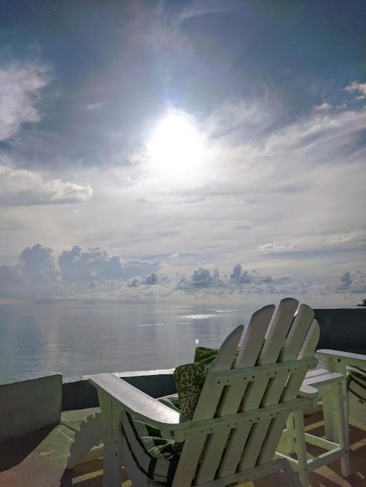 Water'S Edge Villa - Oceanfront With Private Pool Nassau Exterior photo