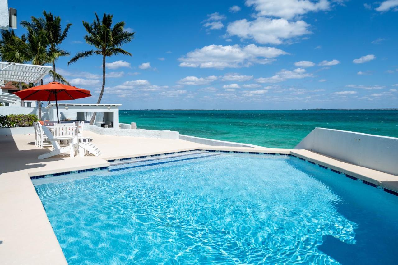 Water'S Edge Villa - Oceanfront With Private Pool Nassau Exterior photo